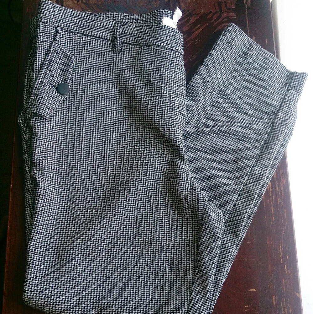 Ankle Pants